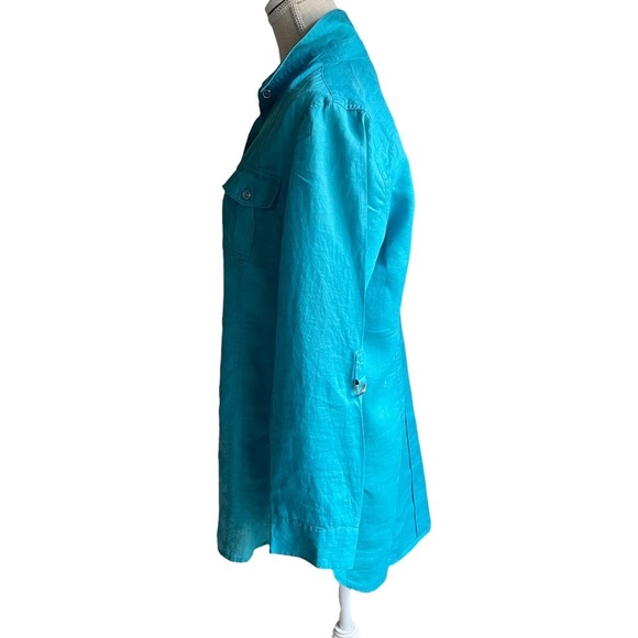 Chico's Blue Linen Button‎ Down with Front Pockets Shirt Size: 2 (M) - Picture 2 of 8